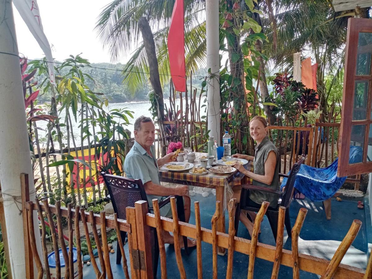 Surf Paradise Tangalle Luaran gambar