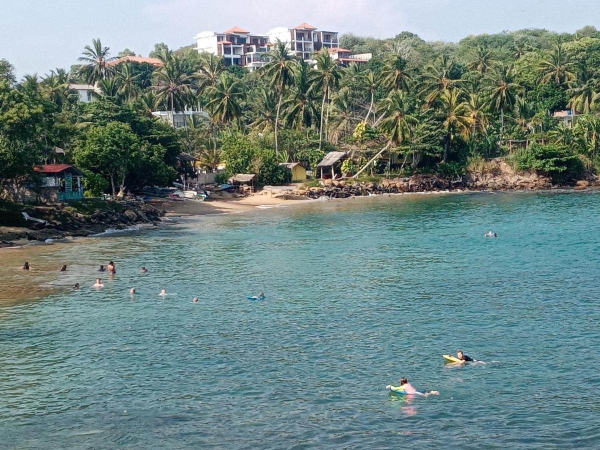 Surf Paradise Tangalle Luaran gambar