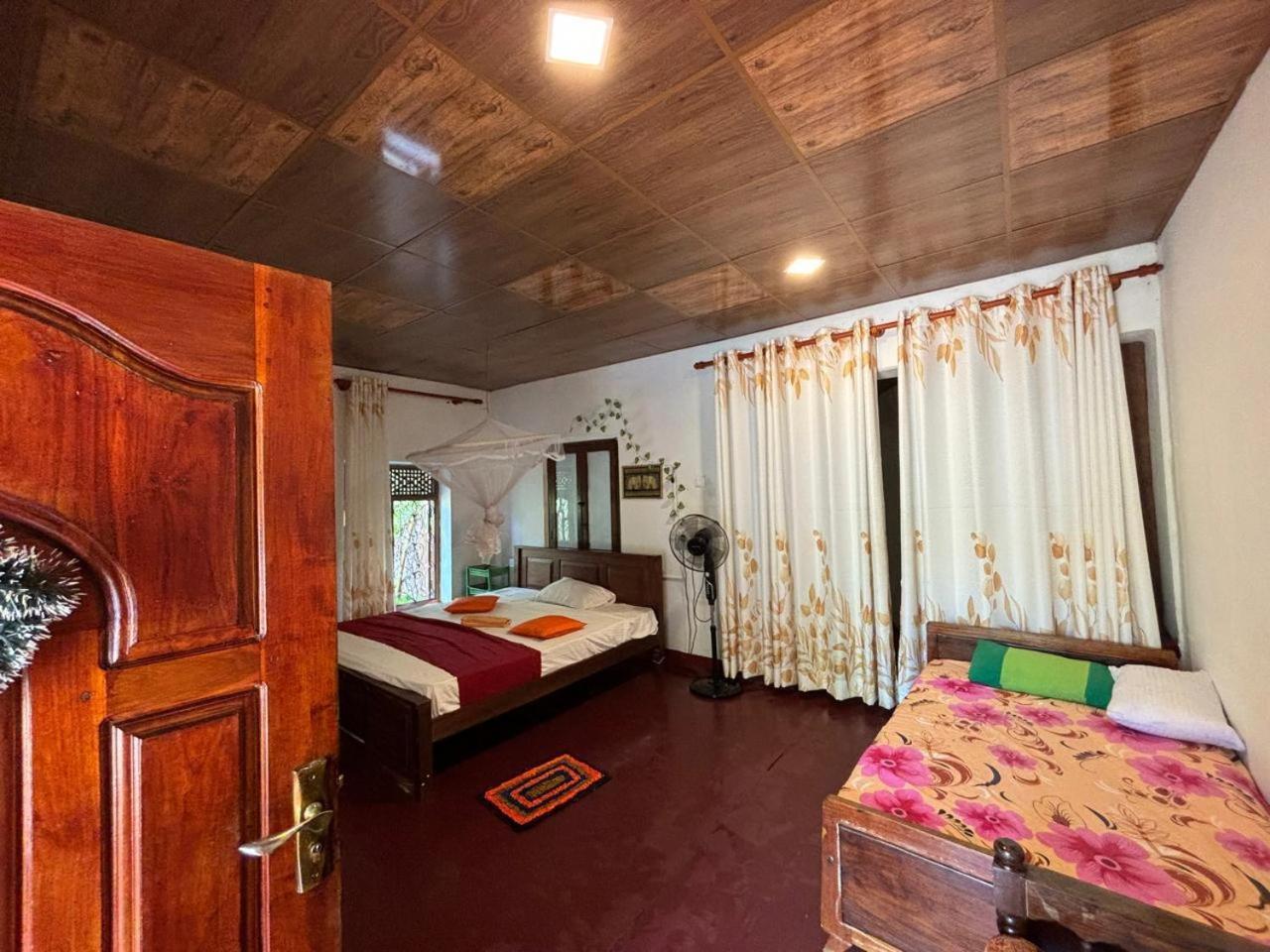 Surf Paradise Tangalle Luaran gambar